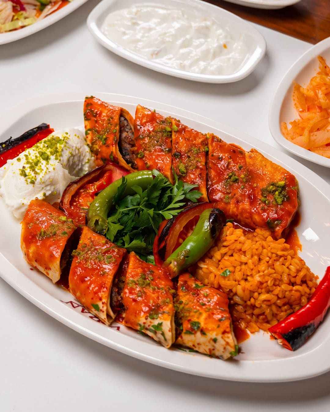 Közde pişen kebap tabağı